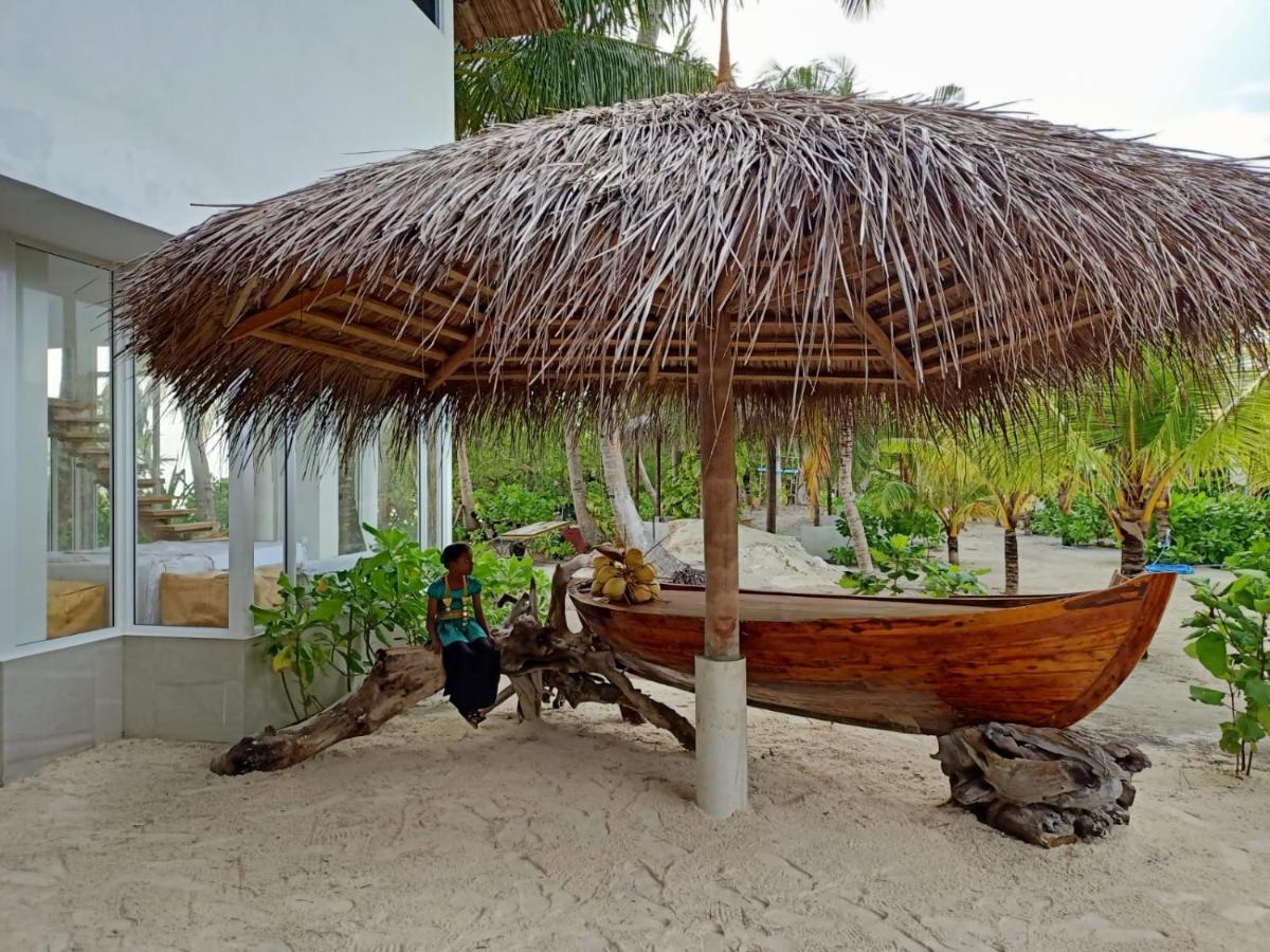 Island Life Maldives Retreat & Spa Magoodhoo Exterior photo