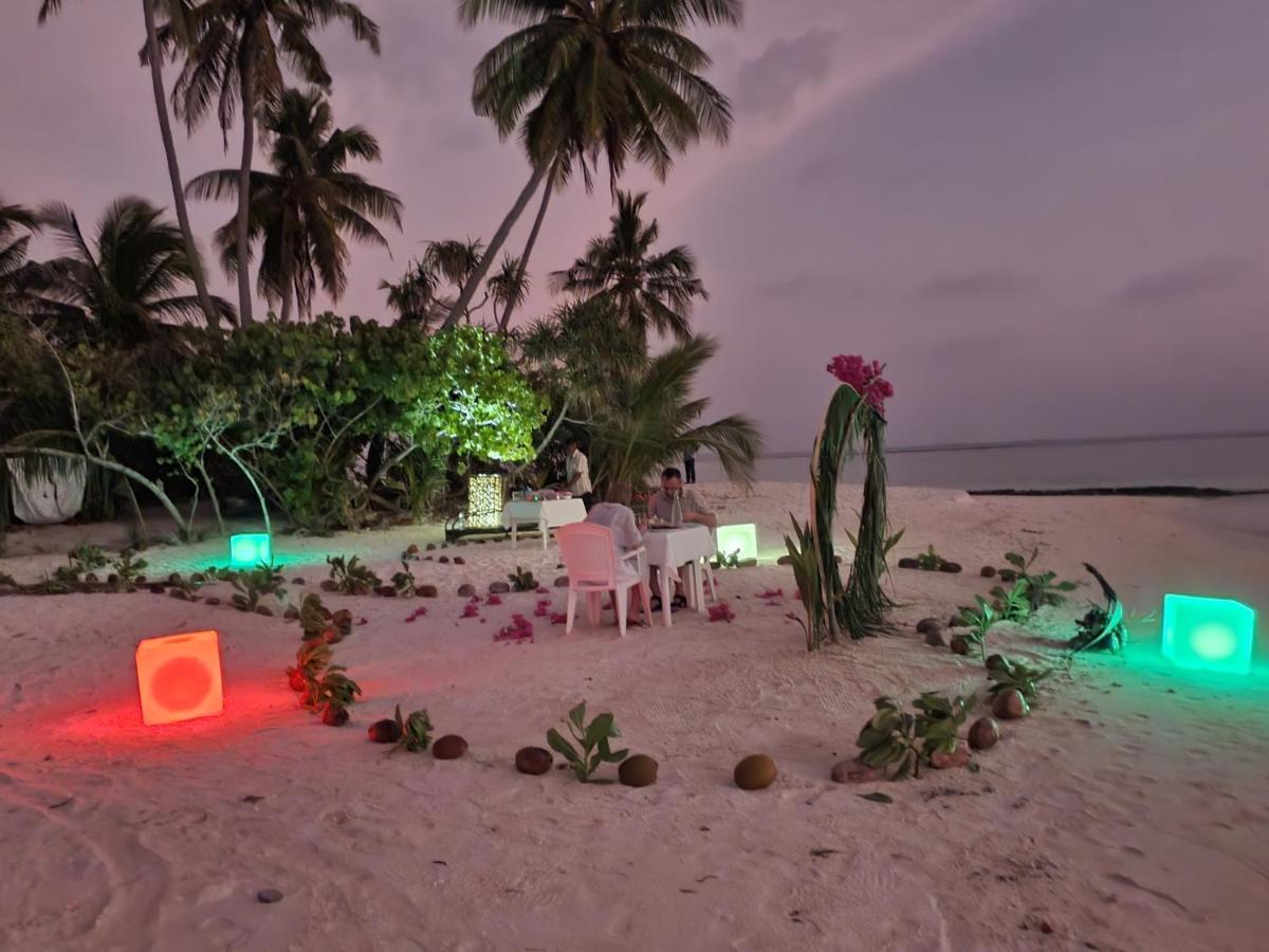 Island Life Maldives Retreat & Spa Magoodhoo Exterior photo
