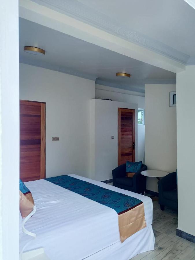 Island Life Maldives Retreat & Spa Magoodhoo Exterior photo
