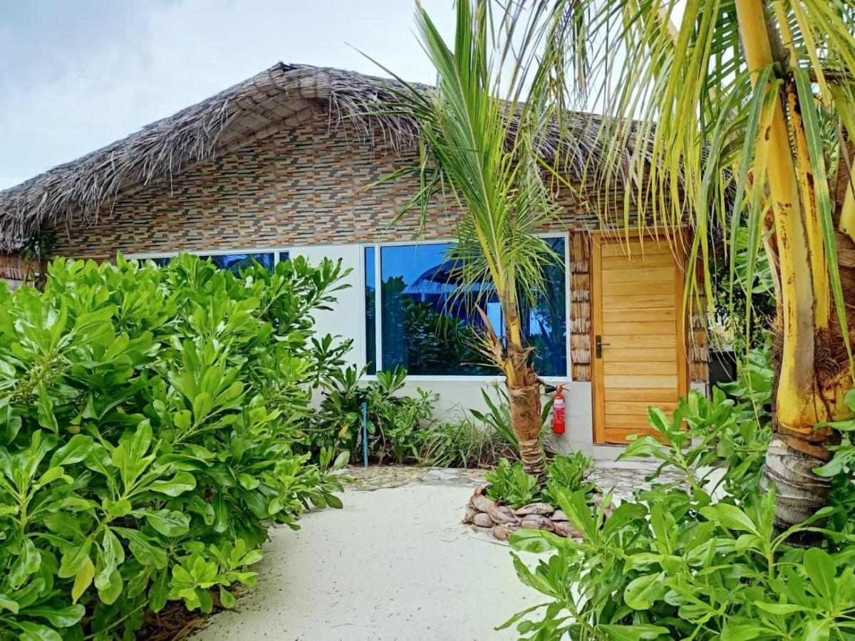 Island Life Maldives Retreat & Spa Magoodhoo Exterior photo